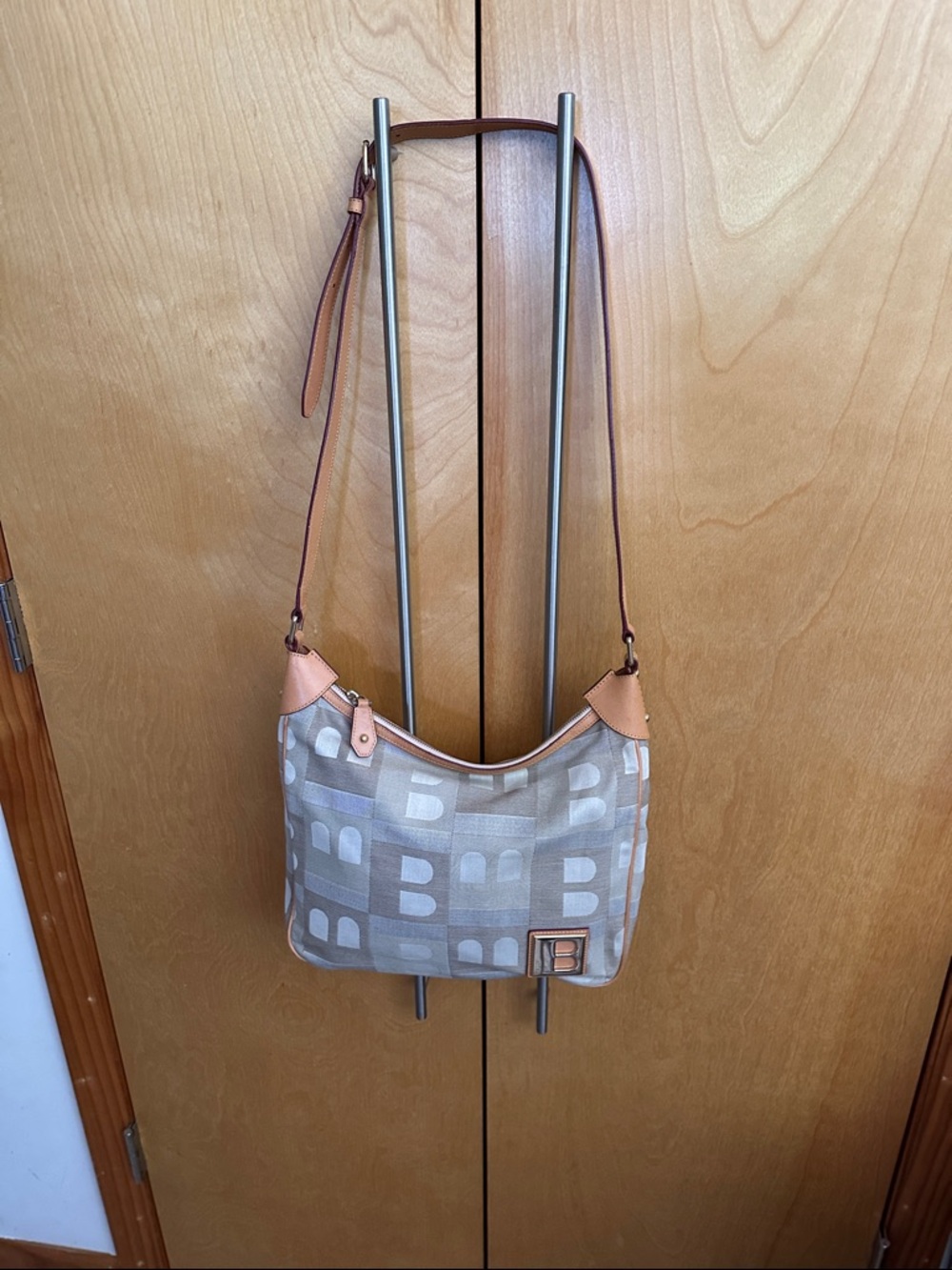 Ballys bag brand new never used beautiful leather and canvas so pretty